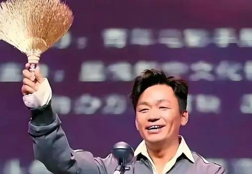 王俊凯躲过一劫，肖战射雕提前躺枪