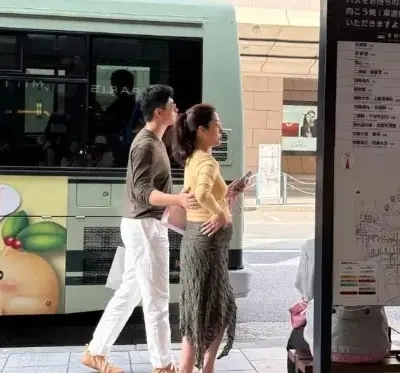 关注点却还在刘亦菲及其干爹陈金飞