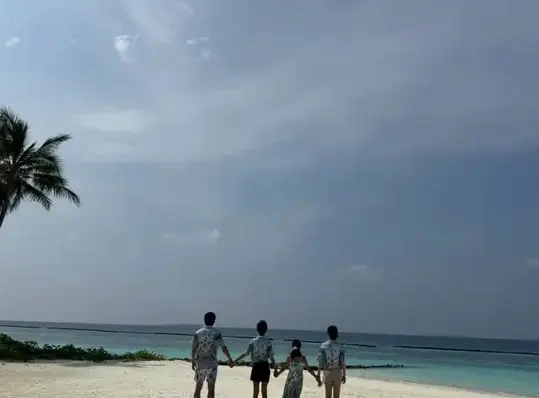 孙俪为邓超庆生