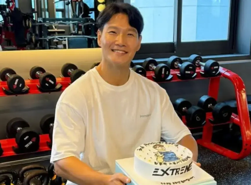 韩流男神开启人生新阶段