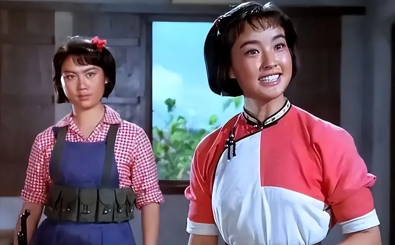 从《英雄儿女》王芳到幕后导演，83 岁的跌宕人生与岁月温情