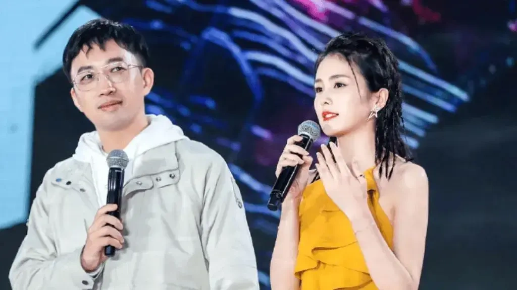 关晓彤跟王安宇好上了？