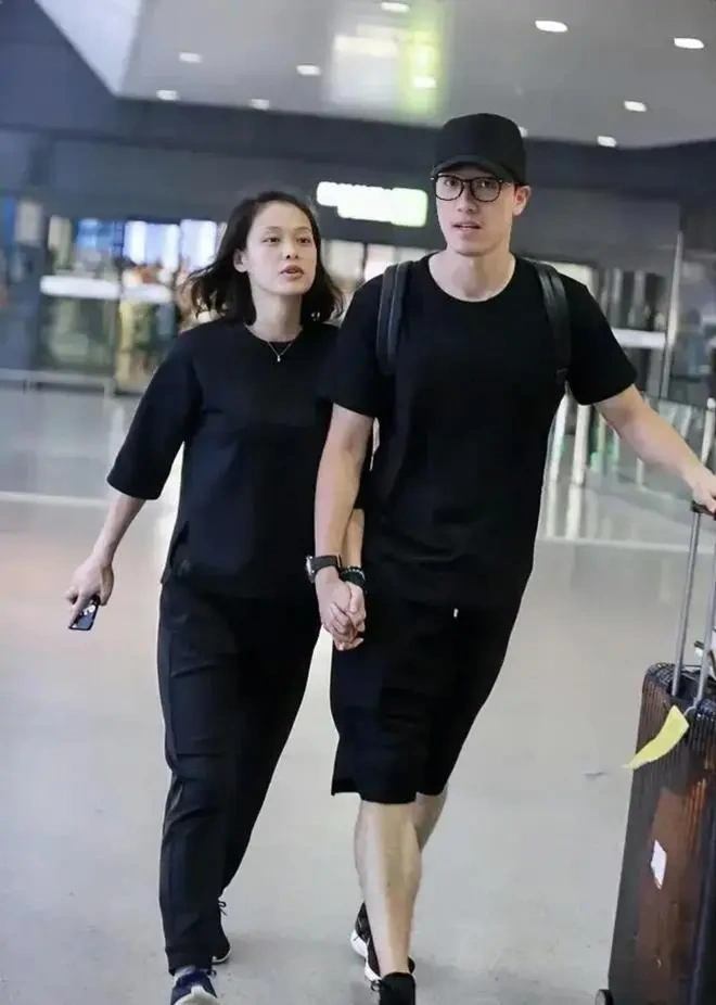 刘翔的情感起伏：从 291 天的 &ldquo;文体恋&rdquo; 到与初恋重逢复合