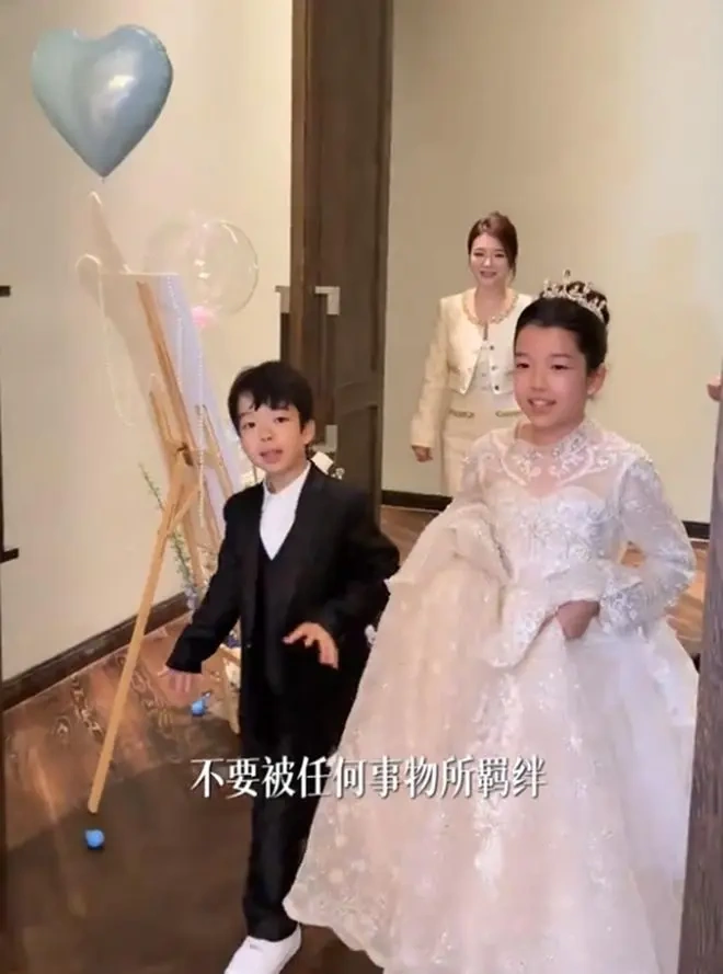 离婚 5 年仍为女庆生：吴雅婷王栎鑫的亲子关系，藏着最温暖的答案