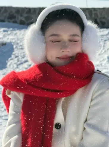林允雪天造型甜度超标！