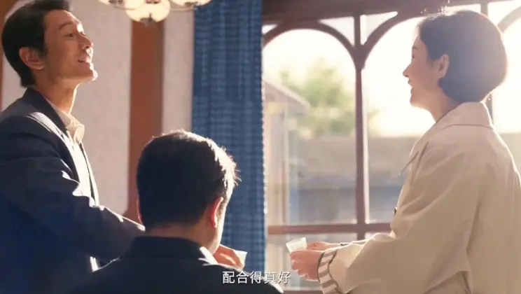 央视开年王炸！赵丽颖黄晓明 "造城" 传奇