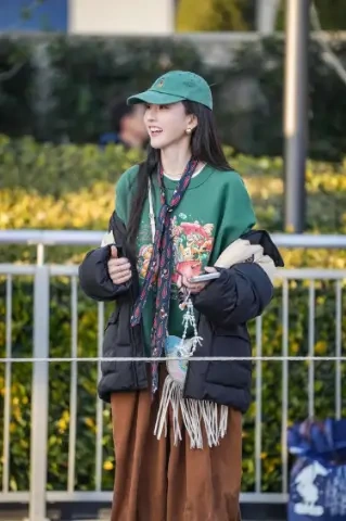 宋祖儿迪士尼&ldquo;失控&rdquo;名场面！