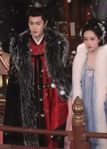 昀牵孟绕雪中共框！孟子义李昀锐古装氛围感甜翻全网