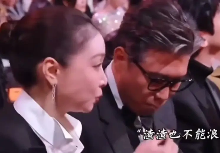 高叶李乃文偷吃饼干，内娱松弛感天花板太圈粉