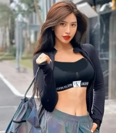 越南人妻美女健身教练火遍全网