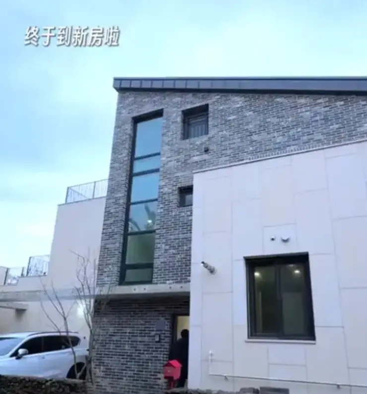 破圈！蔡琳弃济州岛海景房