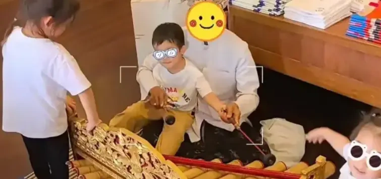 苗苗三胎女儿终露正脸