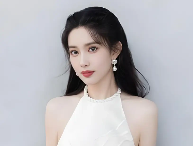 演了 26 部配角才当上女主，孟子义真的很能扛！