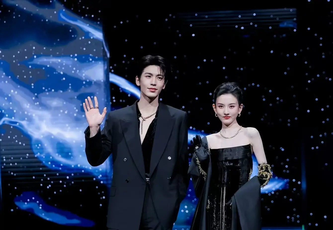 张凌赫宋祖儿《刺棠》Q3开机，换脸太子对上帝后前未婚妻