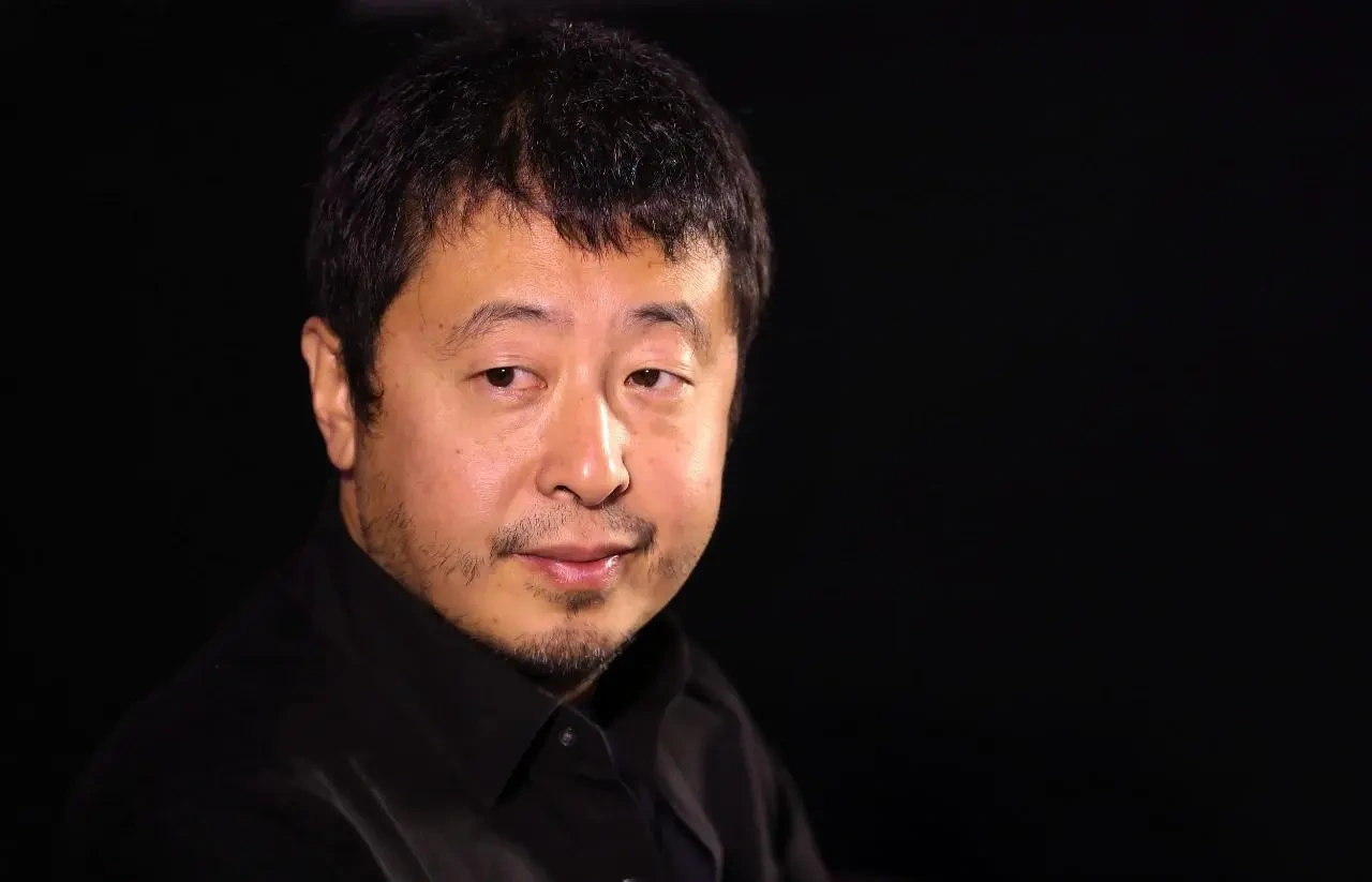贾樟柯新片《敦煌妈妈》官宣：赵涛廖凡二搭，AI题材首次进入他的电影世界