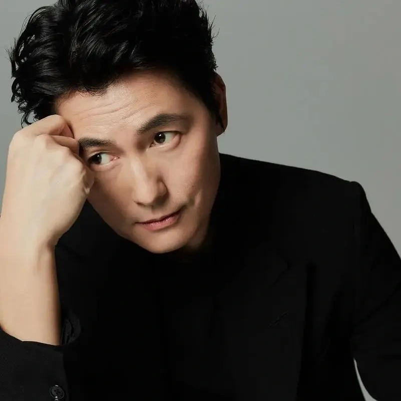 郑雨盛《首尔之春》后回归，19禁新片《杀生簿》下半年开机