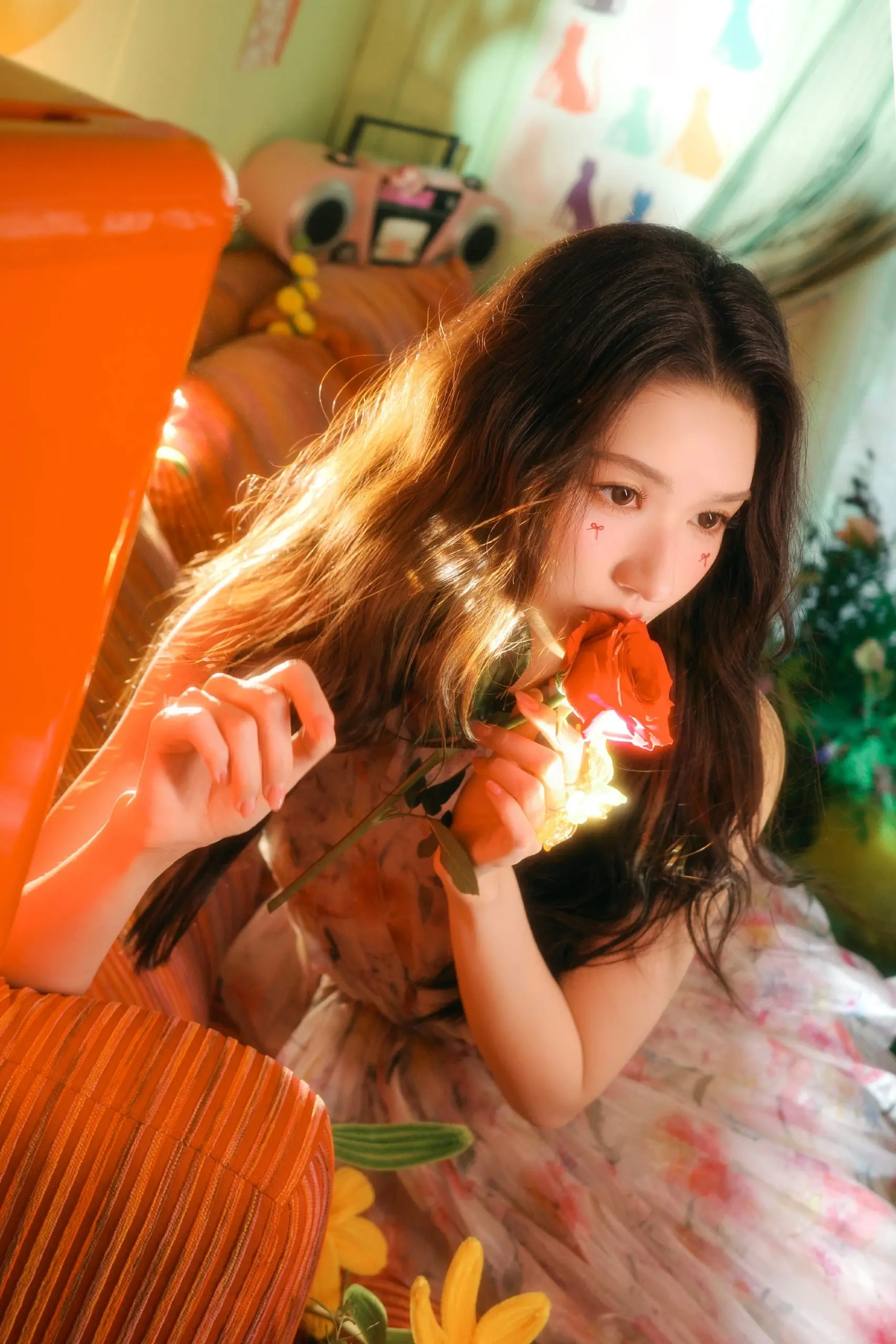 王玉雯生日写真释出 元气甜妹软萌少女，甜度超标