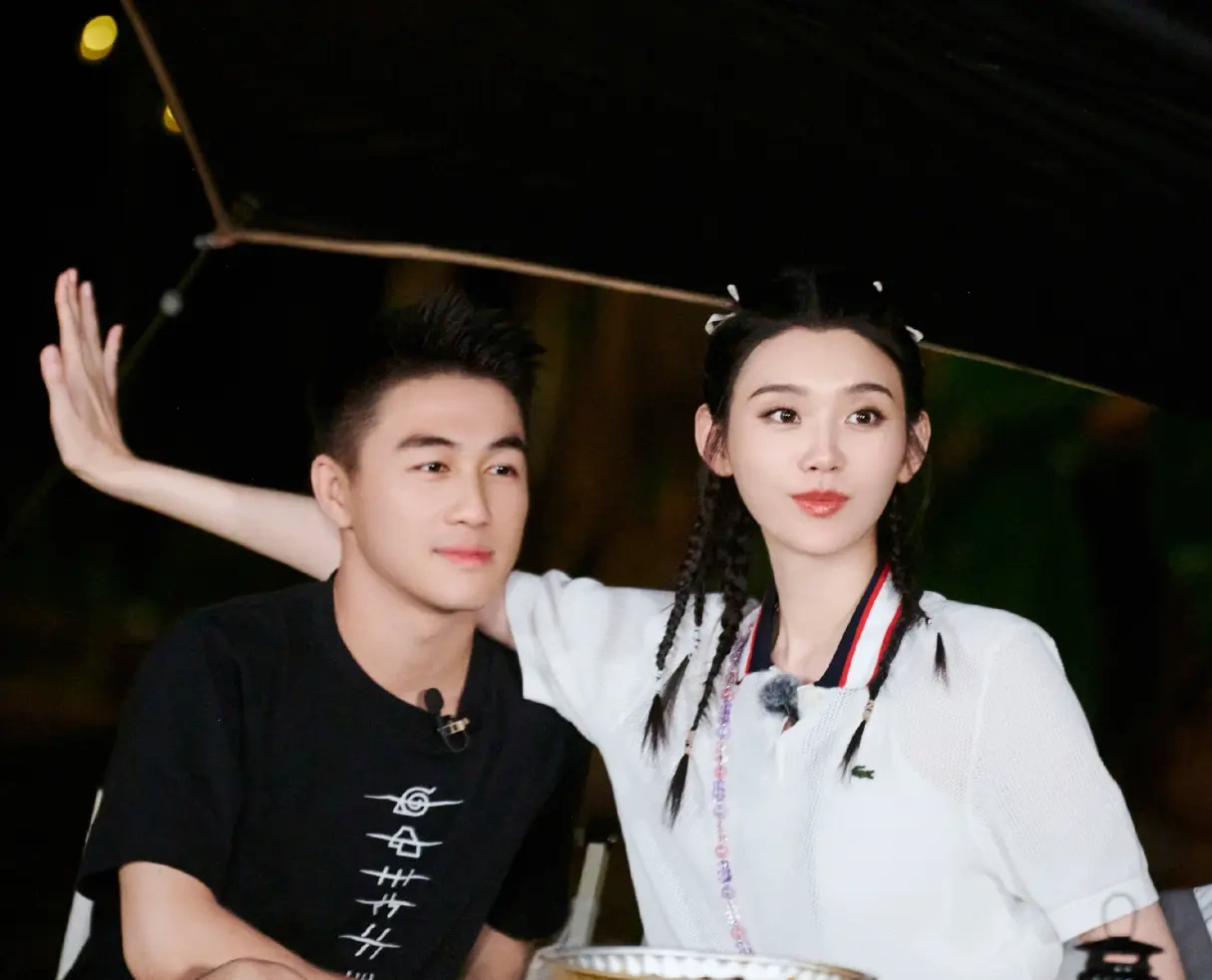 奚梦瑶何猷君6月1日法国大婚，领证七年后&ldquo;承诺如约而至&rdquo;