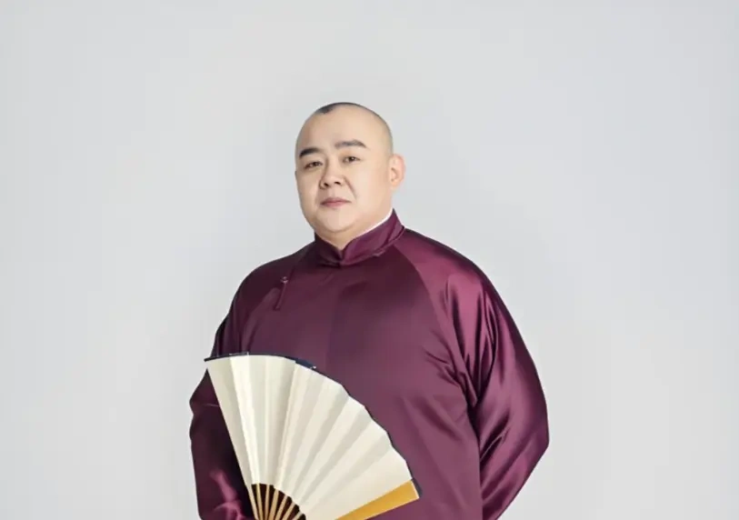 德云社重罚杨鹤通：直播提及曹云金丢双职，内部红线再引热议！