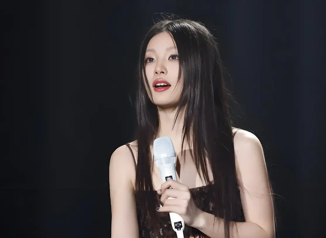 姚晓棠首张个人专辑想念曲《面对面想念》，今日上线网易云音乐！