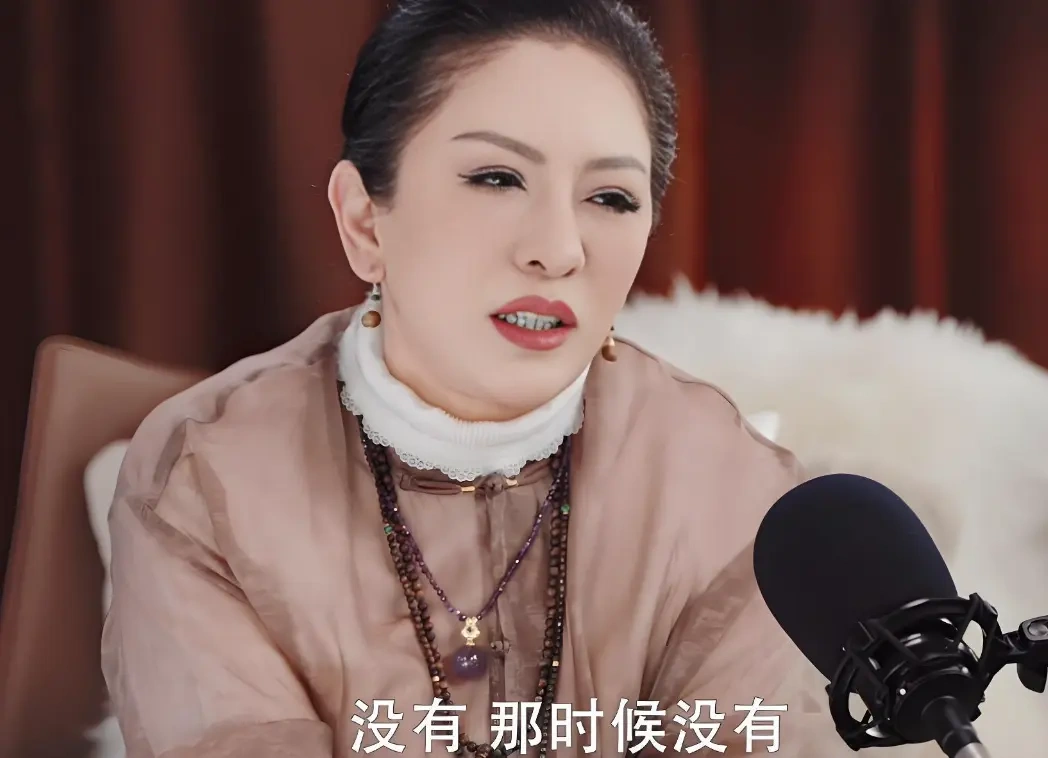 向太直言梁朝伟是假社恐，一番观点引发全网激烈讨论！
