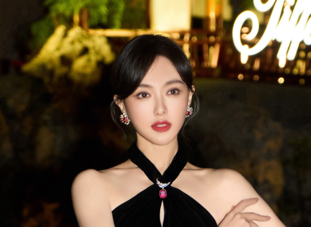 唐嫣确定出席罗马高定大秀，以FENDI代言人身份见证品牌创意新篇章