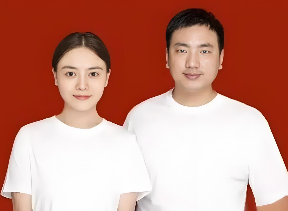 海来阿木现任妻子陈琳：985 贝斯才女，共苦十余载成幕后支柱！